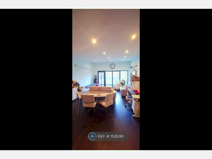 2 Bedroom Flat To Rent In Turner Street, London, E16