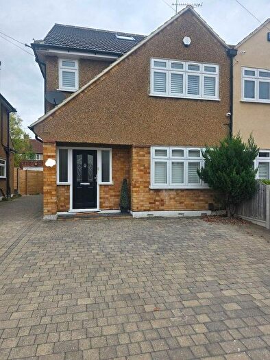 5 Bedroom Detached House To Rent In Trent Avenue, Upminster, London, RM14