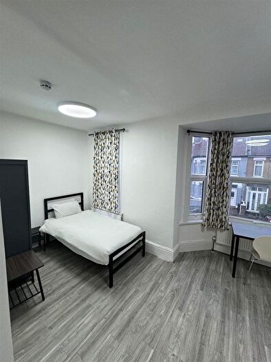 Studio To Rent In Glenny Road, Barking, IG11