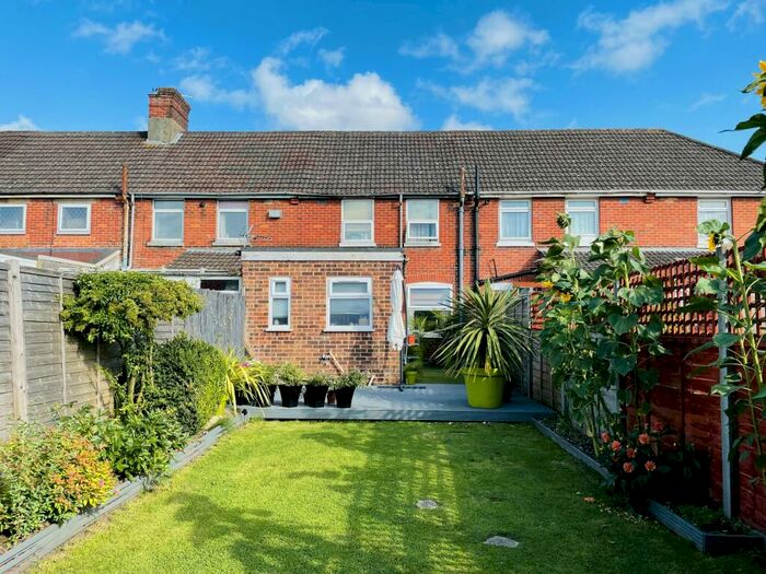 3 Bedroom Terraced House To Rent In Ludlow Road, Southampton, SO19