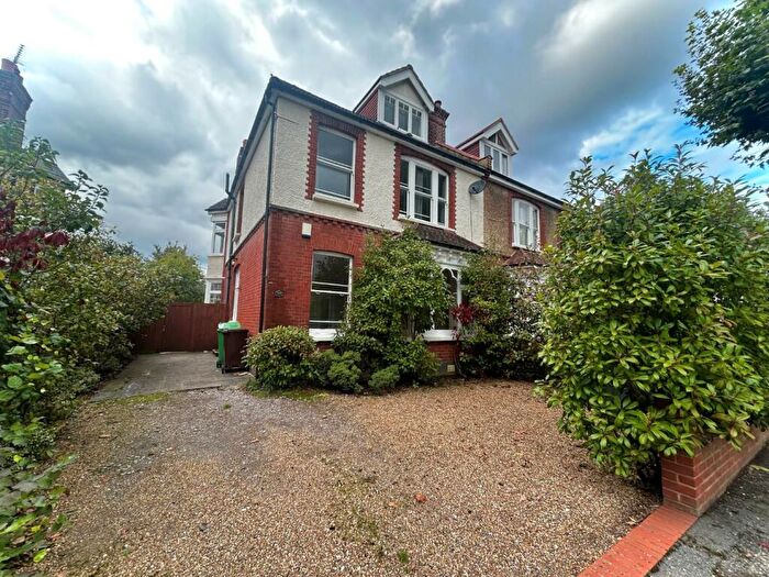 5 Bedroom Semi-Detached House To Rent In St. James Road, Sutton, SM1