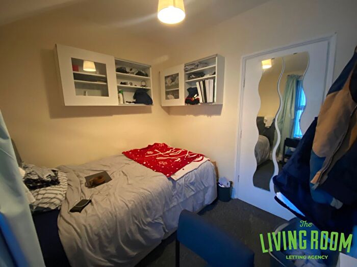 5 Bedroom Property To Rent In Mackintosh Place, Roath, Cardiff, CF24