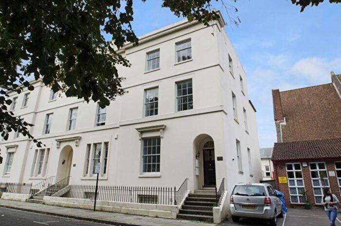 4 Bedroom Apartment For Sale In Rockstone Place, Southampton, Hampshire, SO15