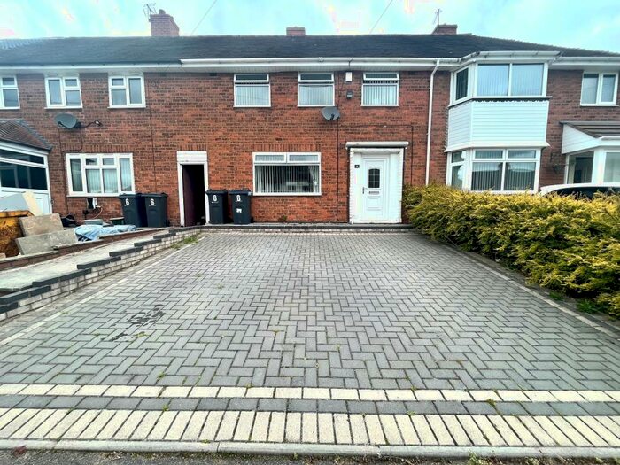 3 Bedroom Terraced House To Rent In Hadland Road, Birmingham, B33