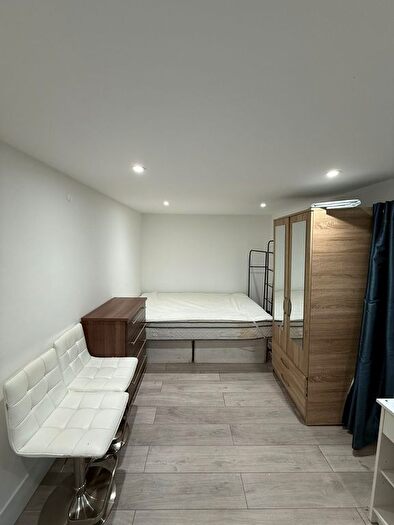 Studio To Rent In Park Crescent, Harrow, HA3