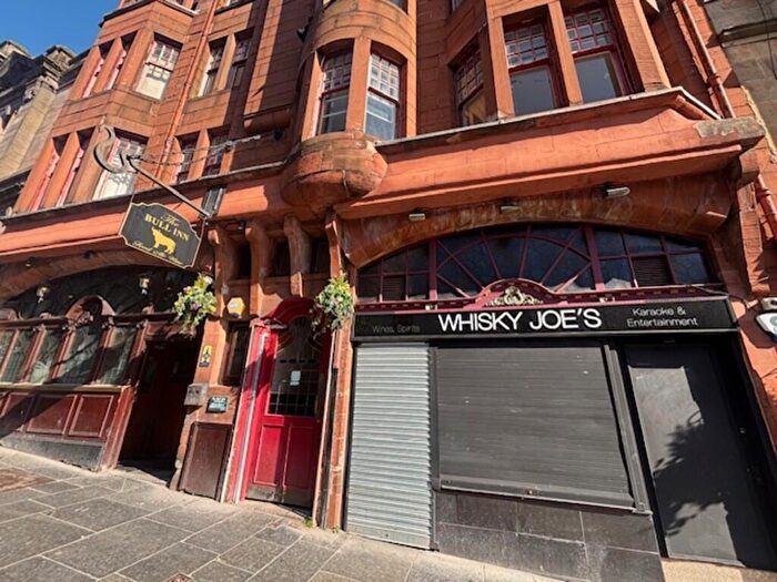 1 Bedroom Apartment To Rent In New Street, Paisley, PA1