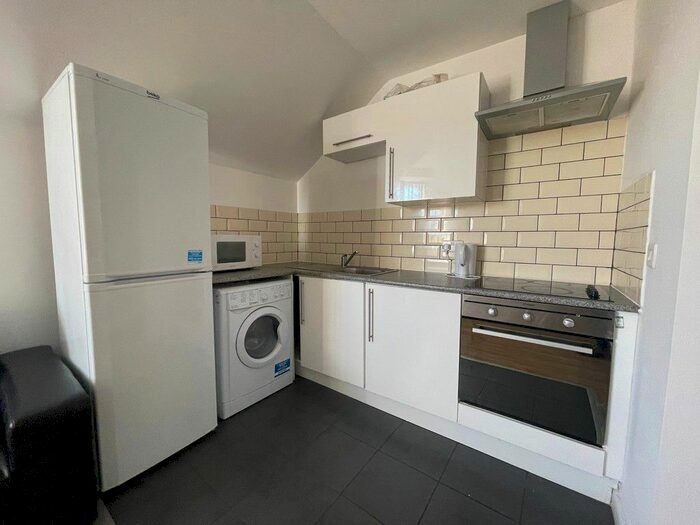 1 Bedroom Flat To Rent In Salisbury Street, Nottingham, NG7