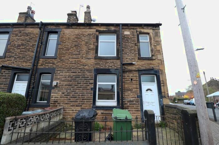 2 Bedroom Terraced House To Rent In Fountain Street, Morley, LS27