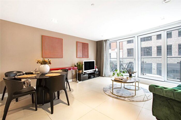 2 Bedroom Apartment To Rent In Bezier Apartments, City Road, London, EC1Y