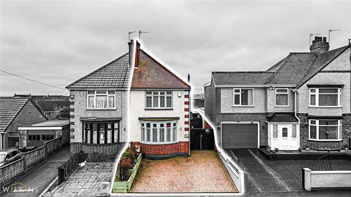 2 Bedroom Semi-Detached House For Sale In Camp Hill Road, Nuneaton, Warwickshire, CV10