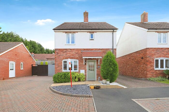 3 Bedroom Detached House For Sale In Maurice Close, Hagley, Stourbridge, DY9