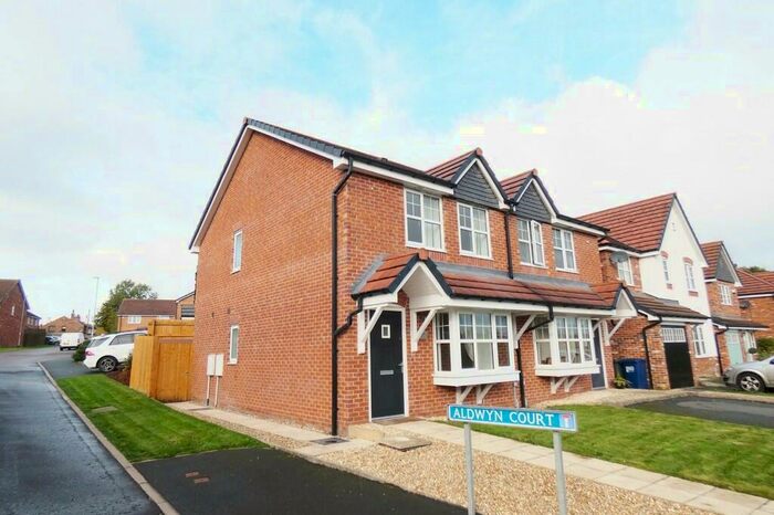 3 Bedroom Semi-Detached House To Rent In Sibley Drive, Penwortham, PR1