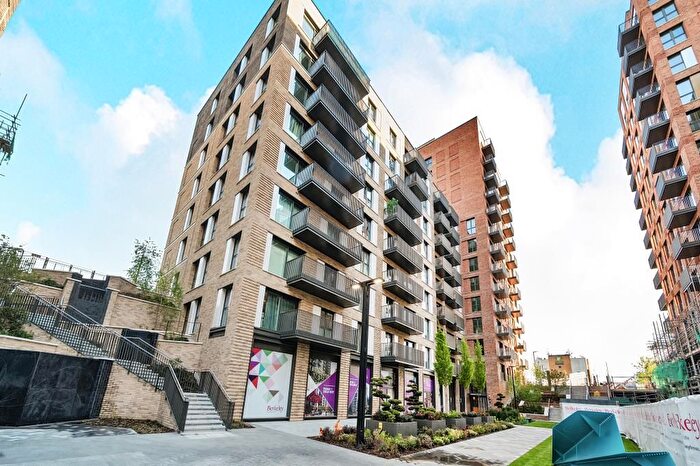 2 Bedroom Flat To Rent In Watford, Hertfordshire, WD24