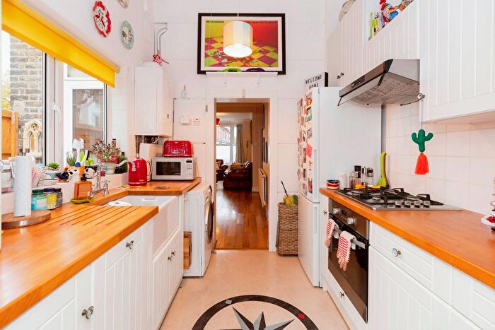 2 Bedroom End Terrace House For Sale In Falcon Street, London, E13