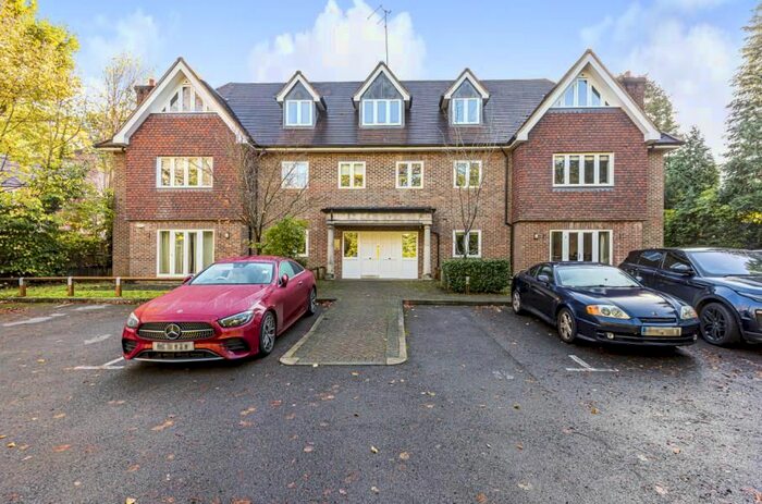 2 Bedroom Flat To Rent In London Road, Sunningdale, Ascot, SL5