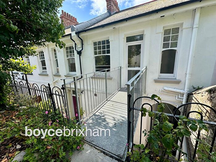 2 Bedroom Flat To Rent In Fore Street, Brixham, TQ5