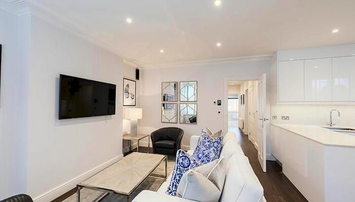 3 Bedroom Flat To Rent In King Street, London, W6