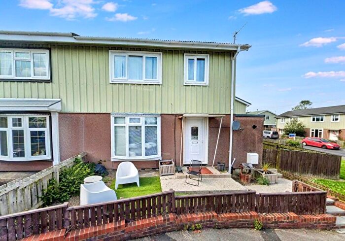 3 Bedroom Semi-Detached House For Sale In Hillsyde Crescent, Thornley, Durham, Durham, DH6
