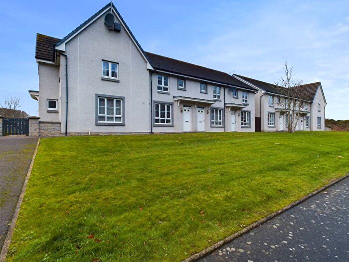 3 Bedroom Terraced House For Sale In Old Aberdeen Road, Aberdeen, AB23