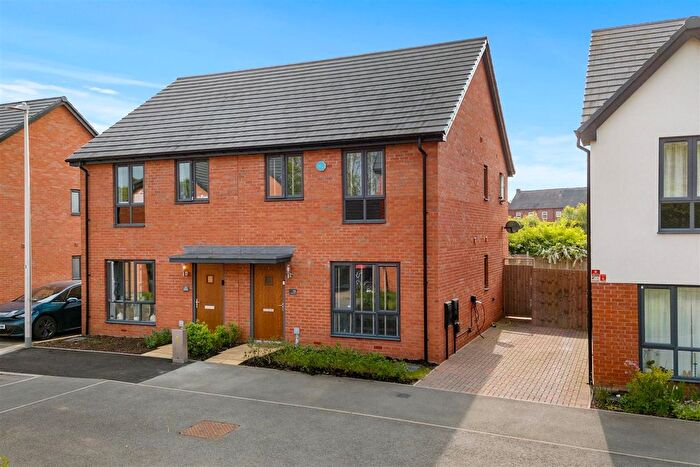 3 Bedroom Semi-Detached House For Sale In Ferrers Drive, Grendon, Atherstone, CV9