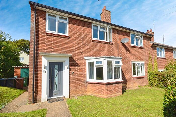 2 Bedroom Flat For Sale In Offas Way, Wheathampstead, St. Albans, AL4