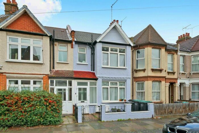 1 Bedroom Apartment To Rent In Willingdon Road, London, N22