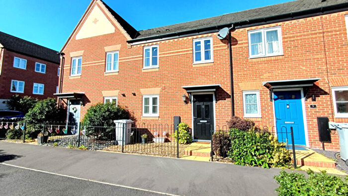 3 Bedroom End Of Terrace House For Sale In Hardings Wood Avenue, Sandbach, CW11