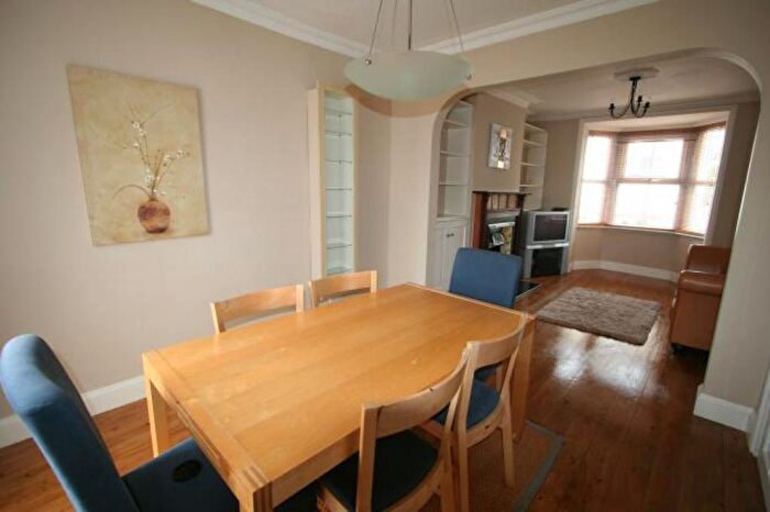 4 Bedroom Terraced House To Rent In Swindon Road, Old Town, Swindon, Wiltshire, SN1