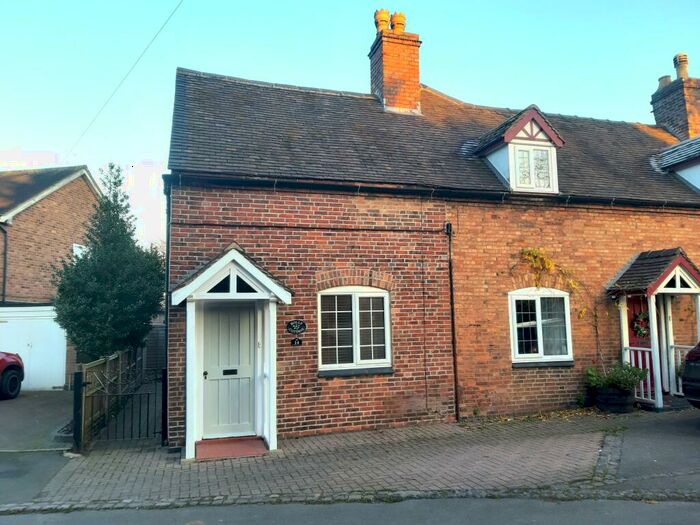 2 Bedroom Semi-Detached House To Rent In Hints Road, Tamworth, B78