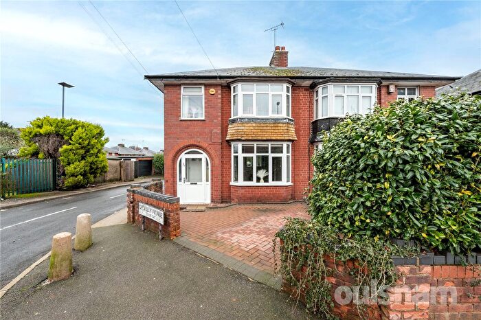3 Bedroom Semi Detached House For Sale In Ashill Road, Rednal, Birmingham, West Midlands, B45