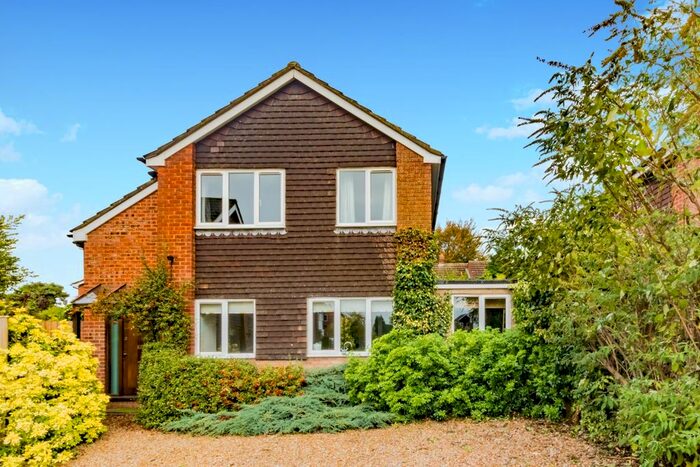 5 Bedroom Detached House To Rent In Cherry Tree Close, Southmoor, Abingdon, OX13