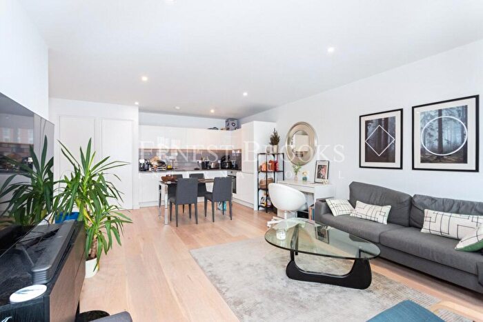 2 Bedroom Apartment To Rent In Kelson House, Royal Wharf, London, E16