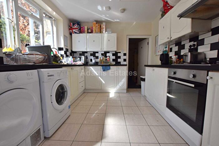 6 Bedroom Town House To Rent In St Johns Street, Reading, RG1
