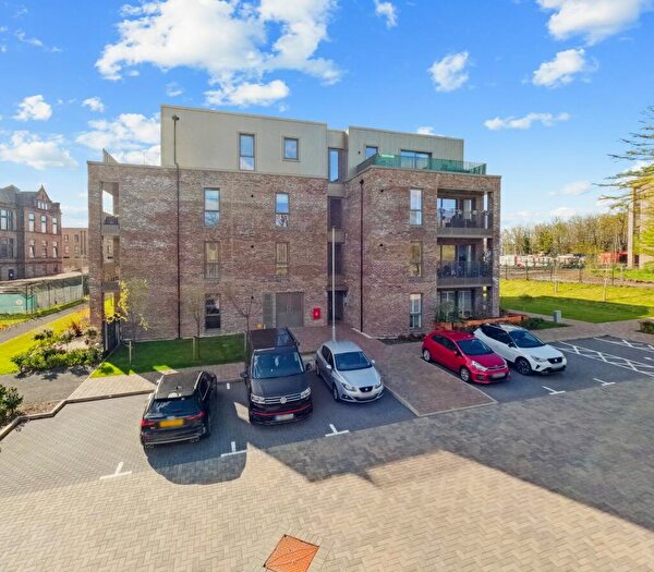 3 Bedroom Flat To Rent In Normal Avenue, Flat /, Jordanhill, Glasgow, G13