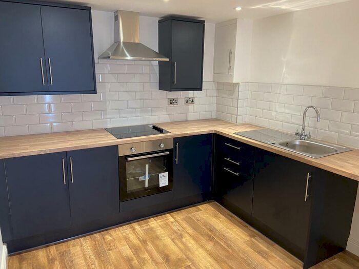 1 Bedroom Ground Flat To Rent In East Street, Newport, NP20