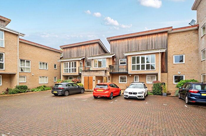 2 Bedroom Flat For Sale In Regents Park Road, Regents Park, Southampton, Hampshire, SO15