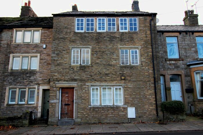 2 Bedroom Flat To Rent In Ashworth Lane, Mottram, Hyde SK14