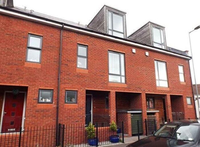 4 Bedroom Town House To Rent In Ashley Mews, Avonmouth, BS11
