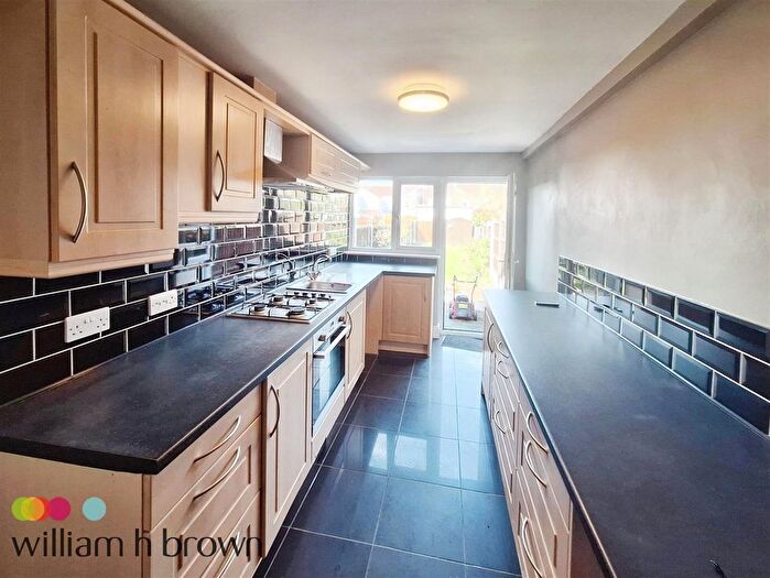 2 Bedroom Property To Rent In Darnley Road, Grays, RM17