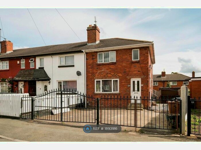 3 Bedroom End Of Terrace House To Rent In Sissons Grove, Leeds, LS10