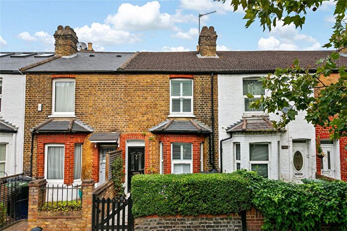 2 Bedroom Terraced House For Sale In Lower Mortlake Road, Richmond, TW9