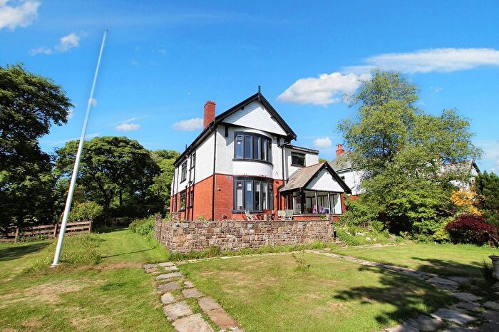 4 Bedroom Detached House For Sale In Bent Estate, Bacup, OL13