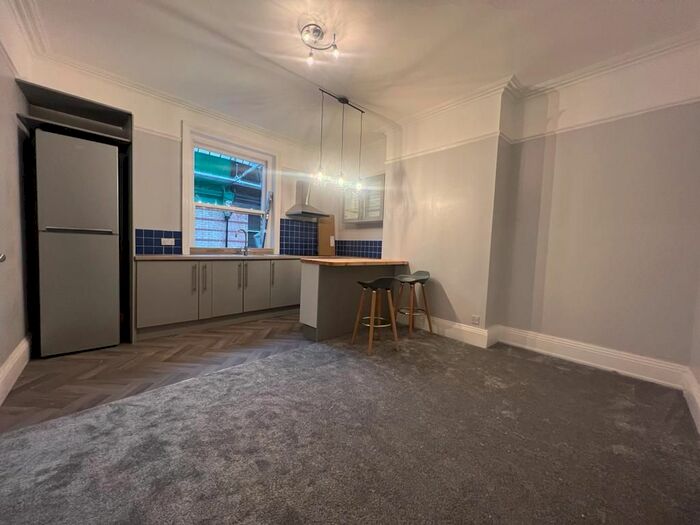 2 Bedroom Flat To Rent In Westbourne Arcade, Poole Road, Westbourne, Bournemouth, BH4