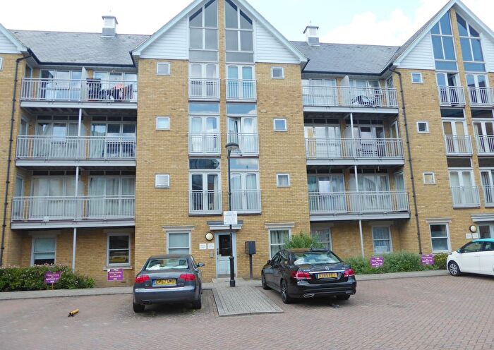 2 Bedroom Flat To Rent In Bingley Court, Canterbury, CT1