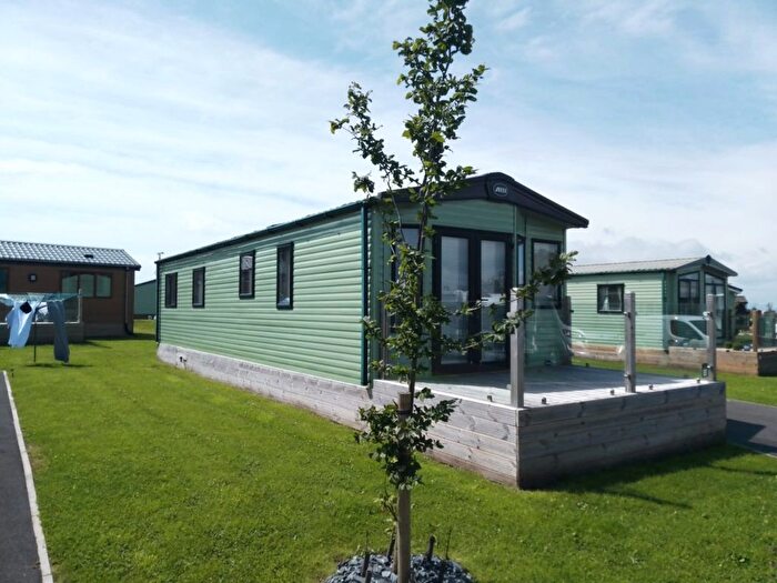 2 Bedroom Mobile/park Home For Sale In Meadows Retreat Lodge Park, Cockermouth, CA13