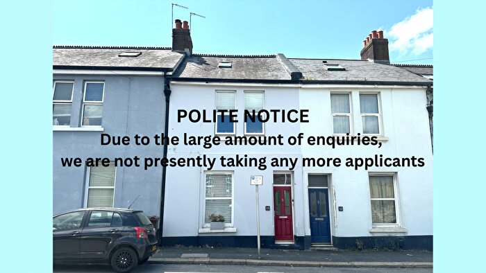 2 Bedroom Ground Maisonette To Rent In First Floor Flat, Commercial Road, Plymouth, Devon, PL4