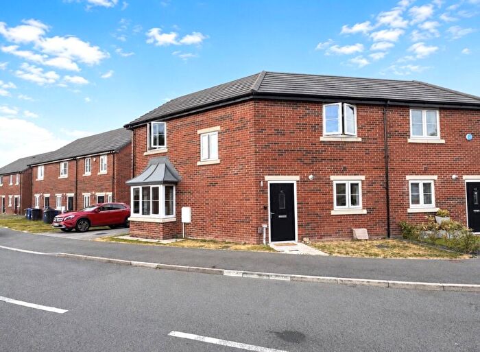 3 Bedroom Semi-Detached House For Sale In Wells Lane, Wombwell, Barnsley, S73