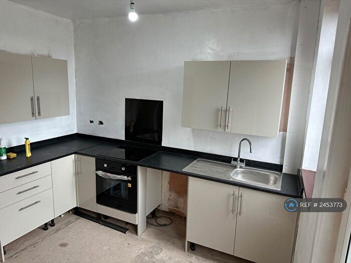 2 Bedroom Terraced House To Rent In Fitzwilliam Street, Barnsley, S74