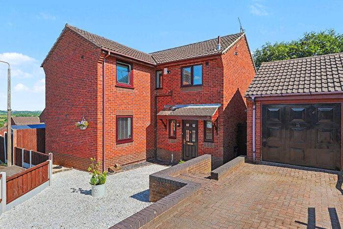 4 Bedroom Detached House For Sale In Hallfield Close, Wingerworth, Chesterfield, S42