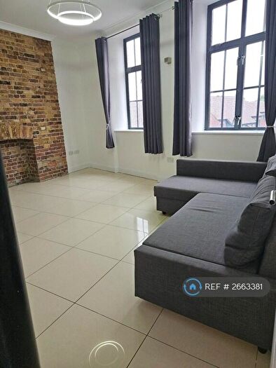 2 Bedroom Flat To Rent In Spitalfields, London, E1